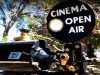 El cine al aire libre de Kamari en Santorini Cine al aire libre en Kamari, Santorini